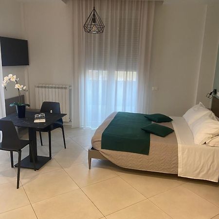 Maqueda Suites Palermo Eksteriør billede