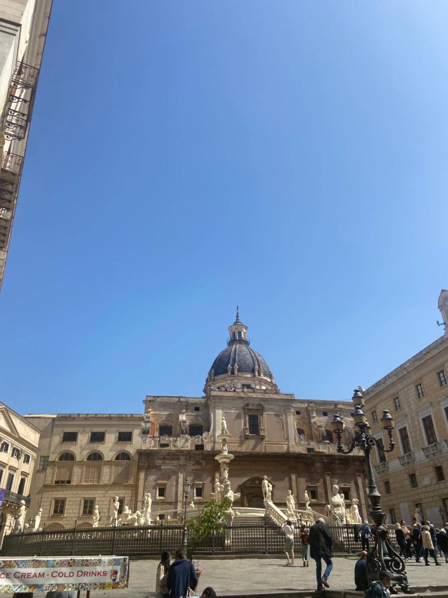 Maqueda Suites Palermo Eksteriør billede
